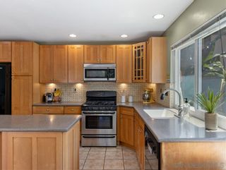Photo 5: MIRA MESA House for sale : 3 bedrooms : 10856 Eberly Ct in San Diego