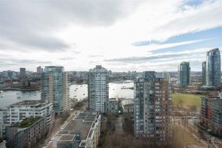 Photo 5: 2301 1201 MARINASIDE Crescent in Vancouver: Yaletown Condo for sale in "The Peninsula" (Vancouver West)  : MLS®# R2556097