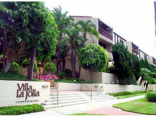 Photo 1: LA JOLLA Residential for sale : 2 bedrooms : 6455 LA JOLLA BLVD #213