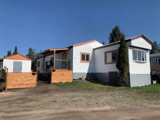 Photo 1: 21 95 LAIDLAW Road in Smithers: Smithers - Rural Manufactured Home for sale in "MOUNTAIN VIEW MOBILE HOME PARK" (Smithers And Area (Zone 54))  : MLS®# R2441463