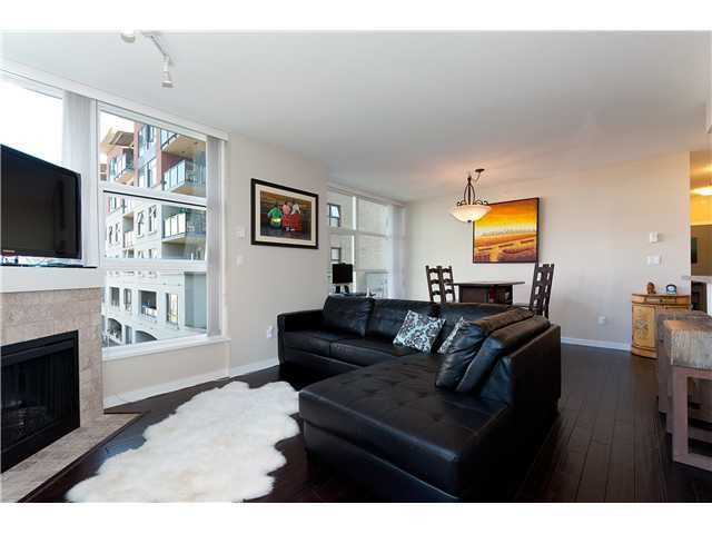 Main Photo: 401 189 NATIONAL Avenue in Vancouver: Mount Pleasant VE Condo for sale in "SUSSEX" (Vancouver East)  : MLS®# V906022
