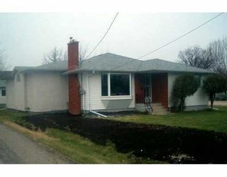 Photo 1: 300 CHALFONT Road in WINNIPEG: Murray Park Single Family Detached for sale (South Winnipeg)  : MLS®# 2706502