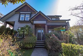 Main Photo: 1532 BEWICKE Avenue in North Vancouver: Central Lonsdale 1/2 Duplex for sale : MLS®# R2560346