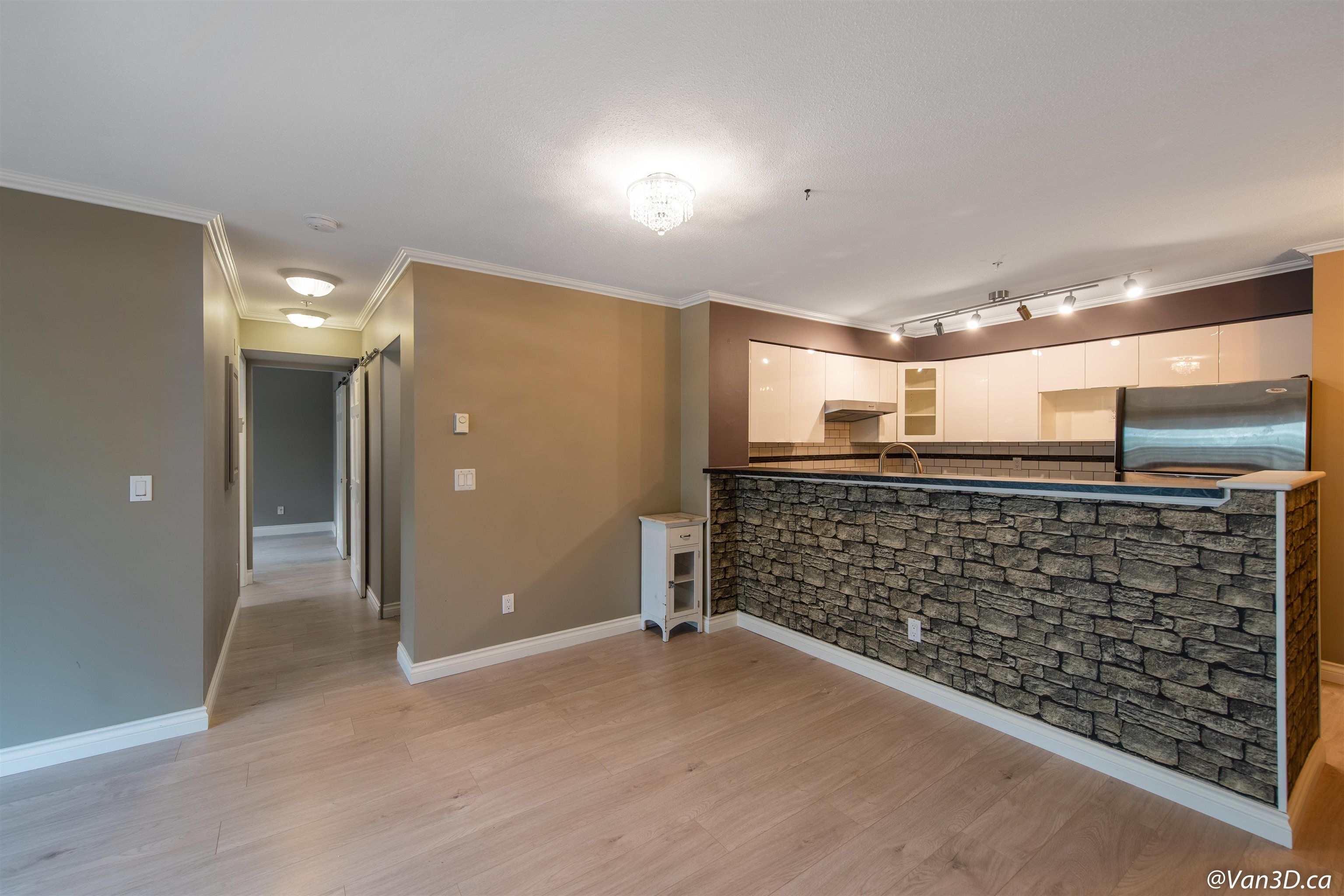 Main Photo: 105 20268 54 Avenue in Langley: Langley City Condo for sale in "Brighton Place" : MLS®# R2678799
