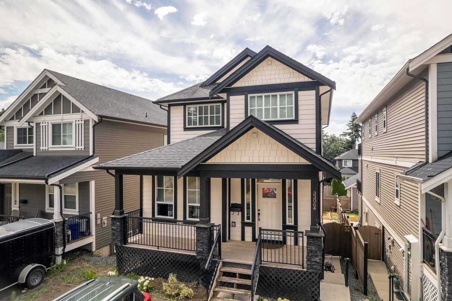 Main Photo: 33064 MYRTLE Avenue in Mission: Mission BC House for sale : MLS®# R2716264