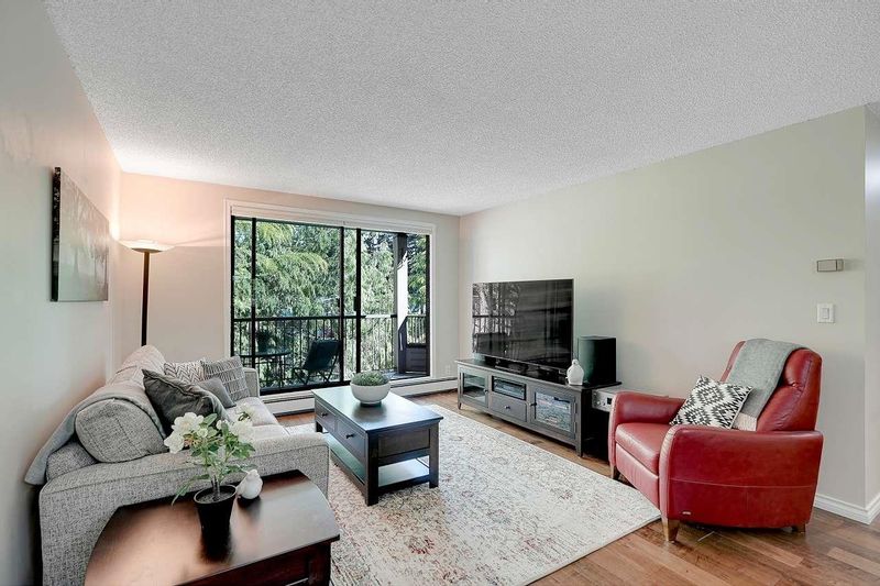 FEATURED LISTING: 303 - 1740 SOUTHMERE Crescent Surrey