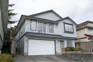 Photo 1: 33358 4TH Avenue in Mission: Mission BC House for sale in "Lane off Murray" : MLS®# R2252998