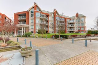 Photo 3: 404A 1220 QUAYSIDE Drive in New Westminster: Quay Condo for sale in "TIFFANY SHORES" : MLS®# R2749808