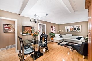 Photo 1: 310 Palmer Avenue in Richmond Hill: Harding House (Bungalow) for sale : MLS®# N3491245