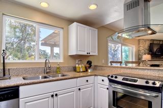 Photo 3: SCRIPPS RANCH House for sale : 4 bedrooms : 10453 Avenida Magnifica in San Diego