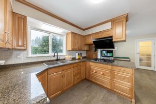 Photo 5: 949 THERMAL Drive in Coquitlam: Chineside House for sale : MLS®# R2869332