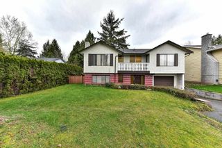 Photo 2: 9285 MONKLAND Place in Surrey: Bear Creek Green Timbers House for sale : MLS®# R2156937