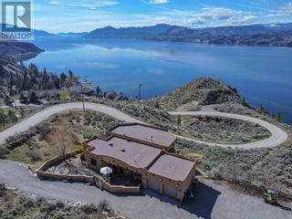 Photo 1: 7015 Indian Rock Road in Naramata: House for sale : MLS®# 10308787