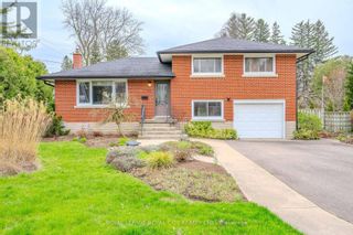 Photo 1: 62 CLIVE AVE, Guelph