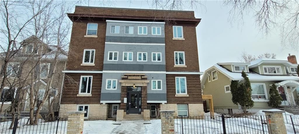 Main Photo: 2 161 Cathedral Avenue in Winnipeg: Scotia Heights Condominium for sale (4D)  : MLS®# 202207849