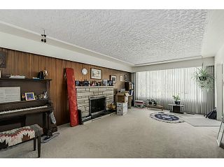 Photo 2: 6862 ROSS Street in Vancouver: South Vancouver House for sale (Vancouver East)  : MLS®# V1131620
