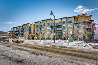 Photo 1: 101 145 Burma Star Road SW in Calgary: Currie Barracks Apartment for sale : MLS®# A2032576