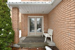 Photo 2: 3 Frustac Trail in Caledon: Bolton East House (2-Storey) for sale : MLS®# W8486924