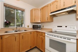 Photo 10: 3978 Hopkins Dr in VICTORIA: SE Maplewood House for sale (Saanich East)  : MLS®# 810909