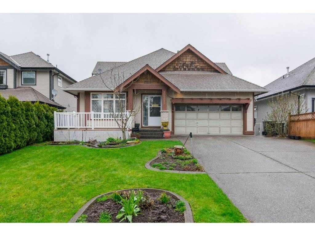 Main Photo: 22319 50 Avenue in Langley: Murrayville House for sale in "UPPER MURRAYVILLE" : MLS®# R2154621