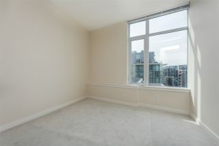 Photo 14: 908 38 W 1ST Avenue in Vancouver: False Creek Condo for sale in "THE ONE" (Vancouver West)  : MLS®# R2164655