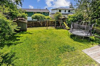 Photo 21: 14486 NORTH BLUFF Road: White Rock House for sale in "Centennial Park" (South Surrey White Rock)  : MLS®# R2697092
