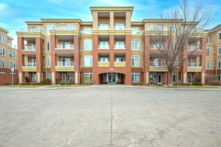 Photo 2: 108 4 Hemlock Crescent SW in Calgary: Spruce Cliff Apartment for sale : MLS®# A1174154