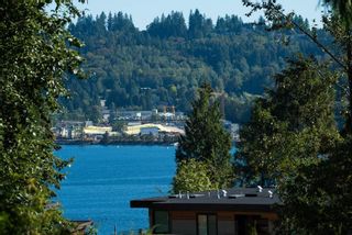 Photo 11: 10 SYMMES Bay in Port Moody: Barber Street House for sale : MLS®# R2095986
