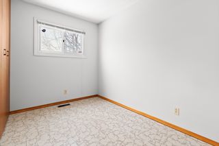 Photo 9: 62 Beeston Drive in Winnipeg: Margaret Park Residential for sale (4D)  : MLS®# 202227997