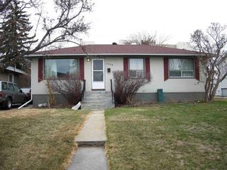 Photo 1: 1709 32 Street SW Shaganappi Calgary Alberta T3C 1N6 Home For Sale CREB MLS C4241048