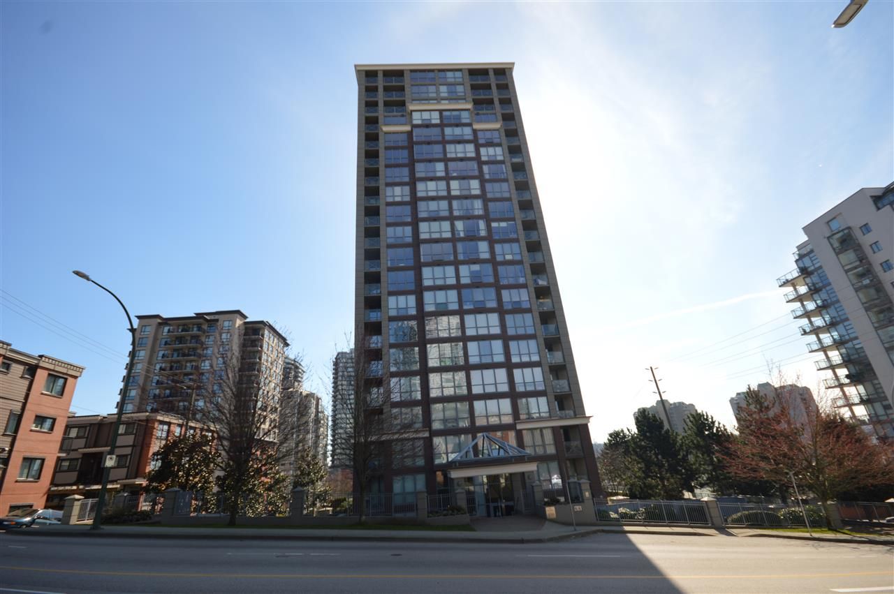 Main Photo: 1004 850 ROYAL Avenue in New Westminster: Downtown NW Condo for sale in "THE ROYALTON" : MLS®# R2248889