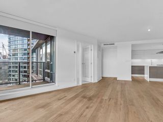Photo 6: 2205 8 SMITHE Mews in Vancouver: Yaletown Condo for sale (Vancouver West)  : MLS®# R2841212