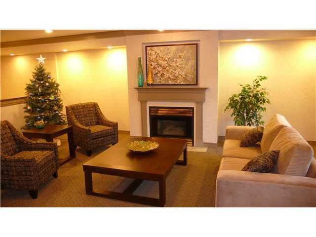 Main Photo: 304 1242 TOWN CENTRE BOULEVARD in : Canyon Springs Condo for sale : MLS®# V924909