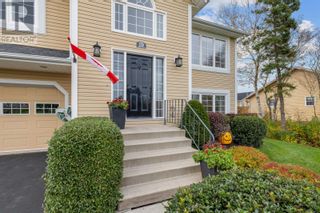 Photo 3: 10 Meadow Lane in Charlottetown: House for sale : MLS®# 202323205