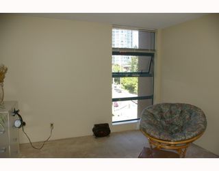 Photo 8: 701 98 10TH Street in New_Westminster: Downtown NW Condo for sale in "PLAZA POINTE" (New Westminster)  : MLS®# V774706