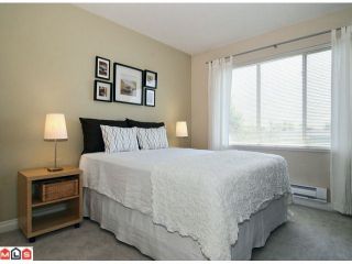 Photo 7: 28 6450 199TH Street in Langley: Willoughby Heights Townhouse for sale in "LOGANS LANDING" : MLS®# F1019917