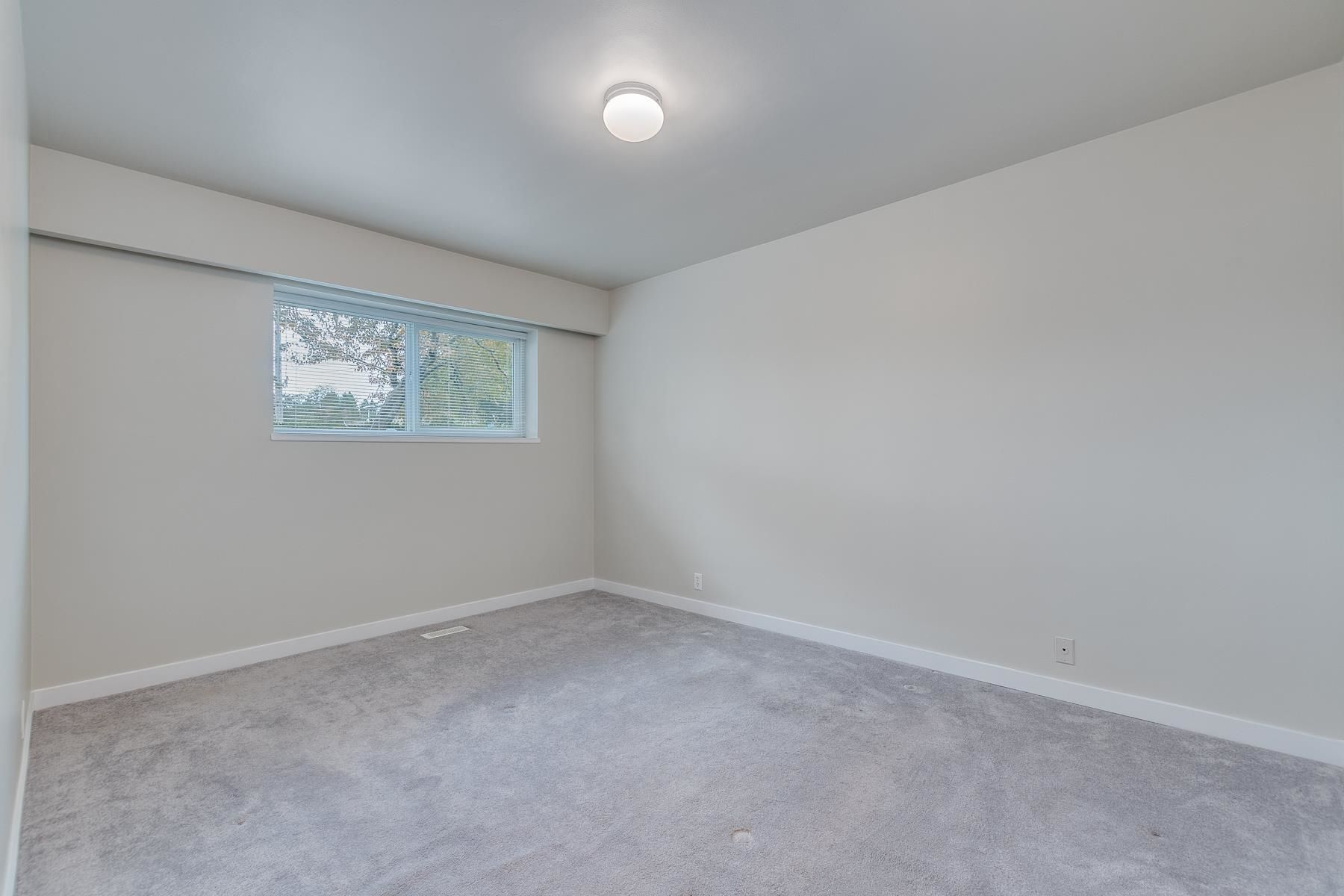 Photo 21: Photos: 707 THIRTEENTH Street in New Westminster: West End NW Triplex for sale : MLS®# R2637008