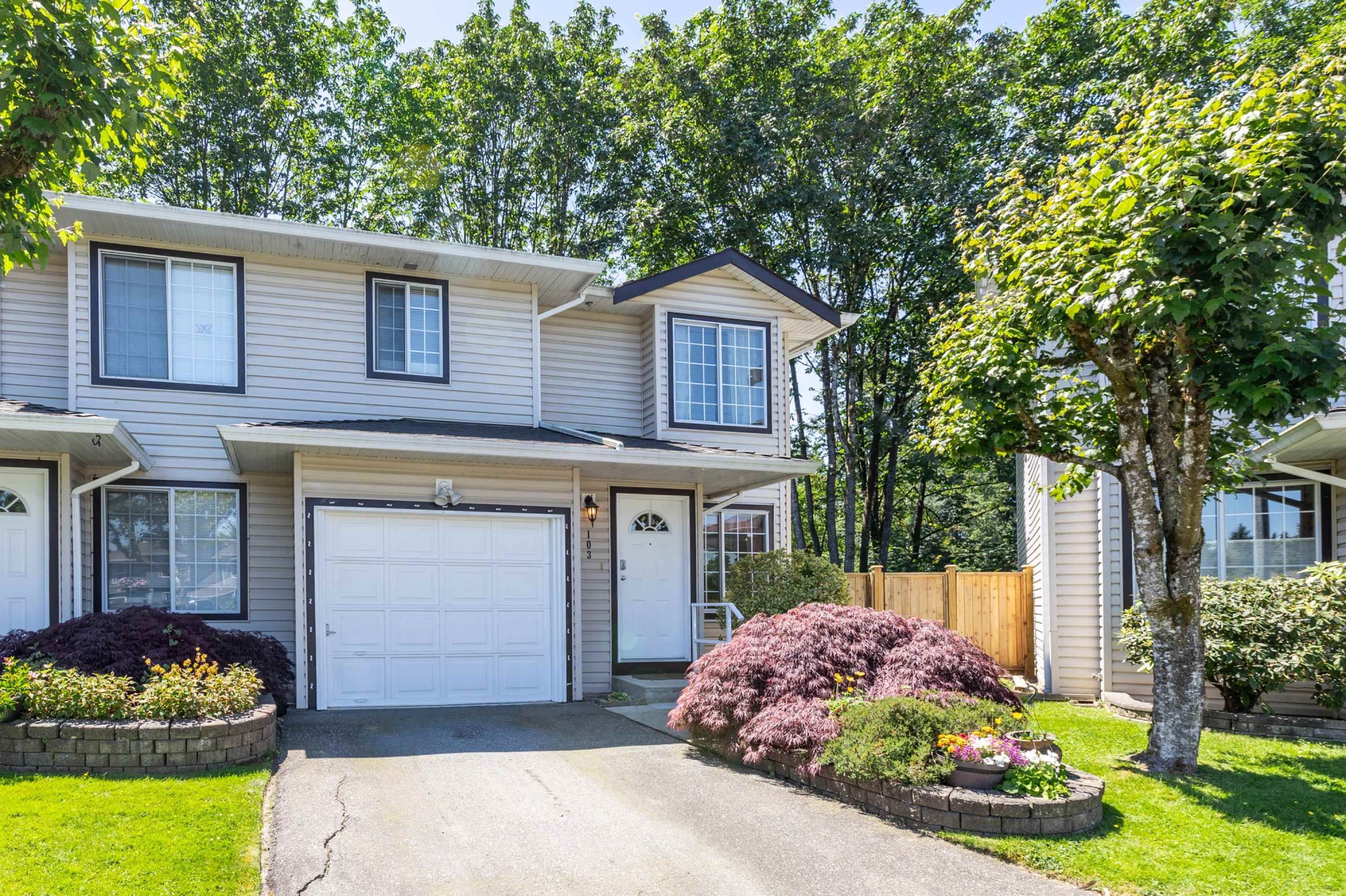 Main Photo: 103 9561 207 Street in Langley: Walnut Grove Townhouse for sale in "DERBY MEWS" : MLS®# R2727789