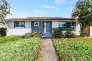 Photo 1: 1348 GOVERNMENT Street, in Penticton: House for sale : MLS®# 198939