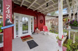 Photo 3: 748 Kalmar Rd in Campbell River: CR Campbell River Central House for sale : MLS®# 901384