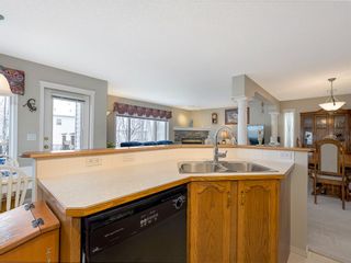Photo 10: 56 Arbour Crest Drive NW in Calgary: Arbour Lake Detached for sale : MLS®# A1192261