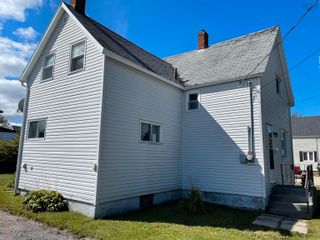 Photo 4: 21 MCKEIGAN Street in Glace Bay: 203-Glace Bay Residential for sale (Cape Breton)  : MLS®# 202222908