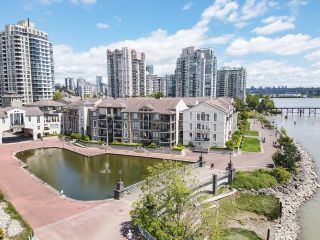 Photo 1: 101 2 RENAISSANCE Square in New Westminster: Quay Condo for sale in "THE LIDO" : MLS®# R2896067
