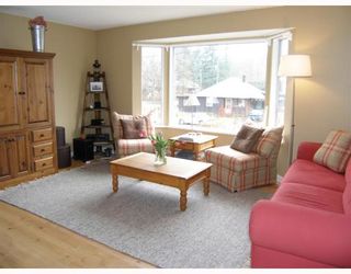 Photo 2: 41820 HOPE Road: Brackendale House for sale in "Brackendale" (Squamish)  : MLS®# V758118