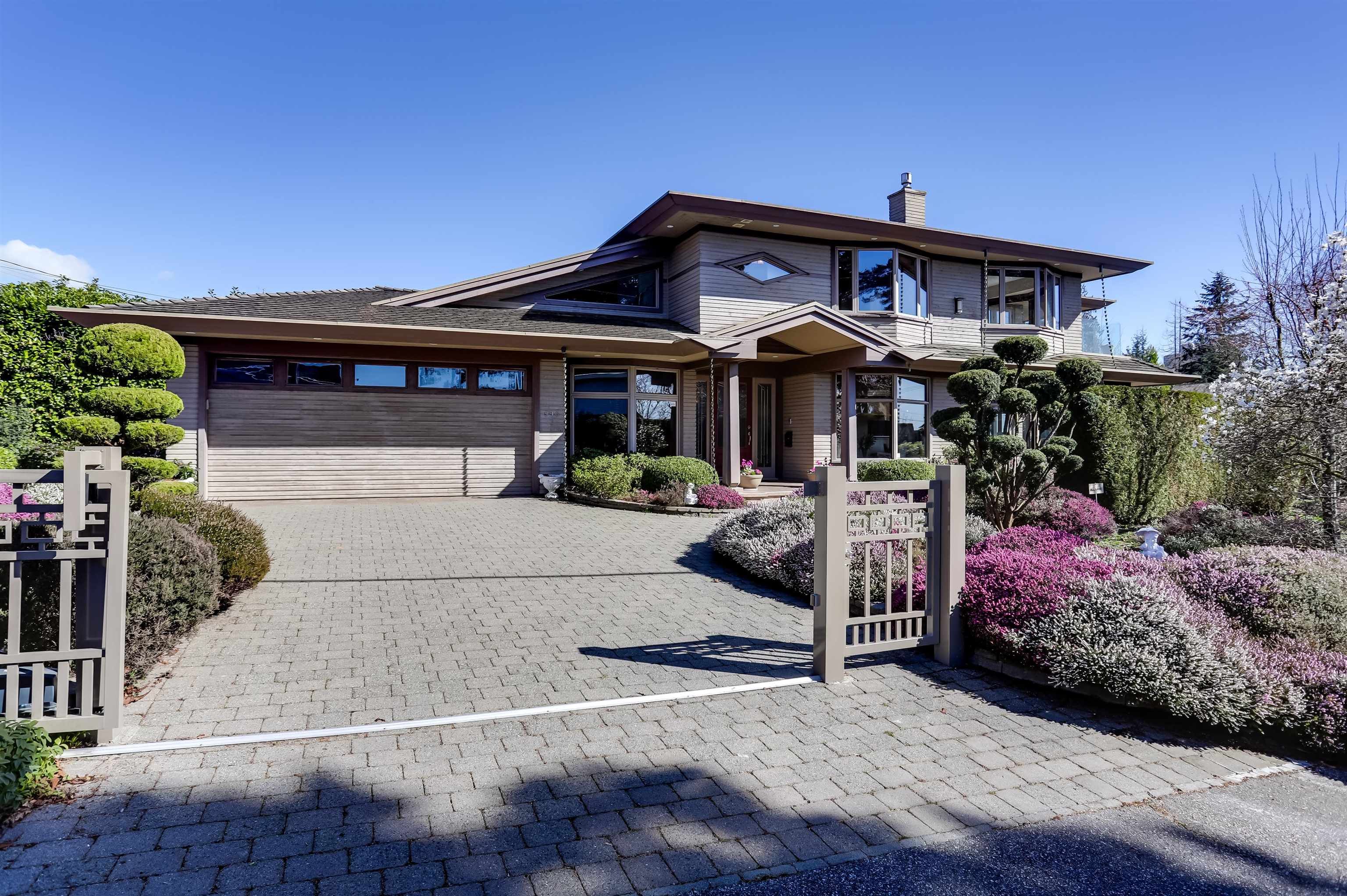 Main Photo: 990 23RD Street in West Vancouver: Dundarave House for sale : MLS®# R2764633