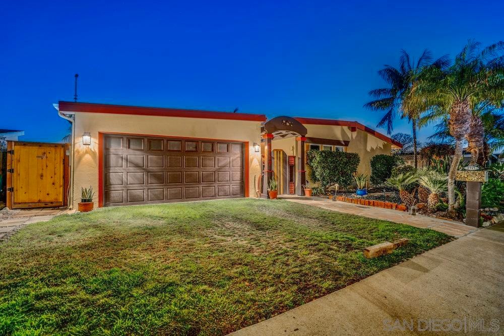 Main Photo: CLAIREMONT House for sale : 3 bedrooms : 2717 Tonto Way in San Diego
