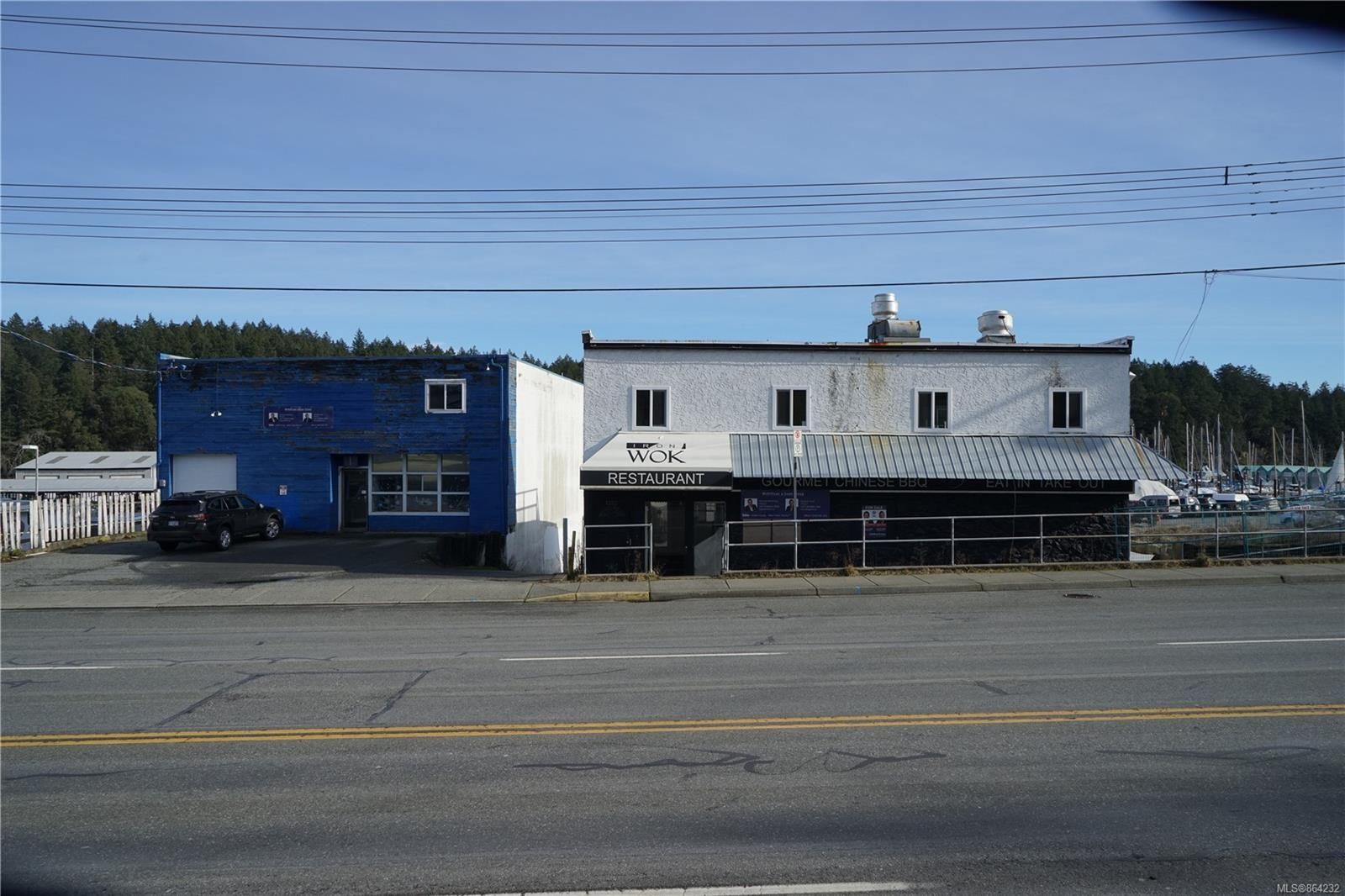 Main Photo: 1340-1370 Stewart Ave in Nanaimo: Na Brechin Hill Mixed Use for sale : MLS®# 864232