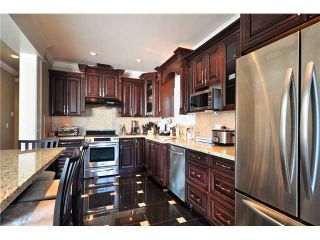 Photo 4: 138 N STRATFORD Avenue in Burnaby: Capitol Hill BN House for sale (Burnaby North)  : MLS®# V859150