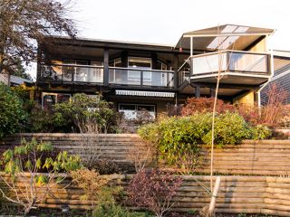 Photo 1: 2825 DOLLARTON Highway in North Vancouver: Windsor Park NV House for sale : MLS®# V1042418