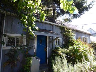 Photo 14: 1928 E 3RD Avenue in Vancouver: Grandview VE House for sale in "GRANDVIEW-COMMERCIAL DRIVE" (Vancouver East)  : MLS®# R2004010